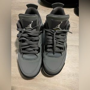 Cool grey Jordan 4’s